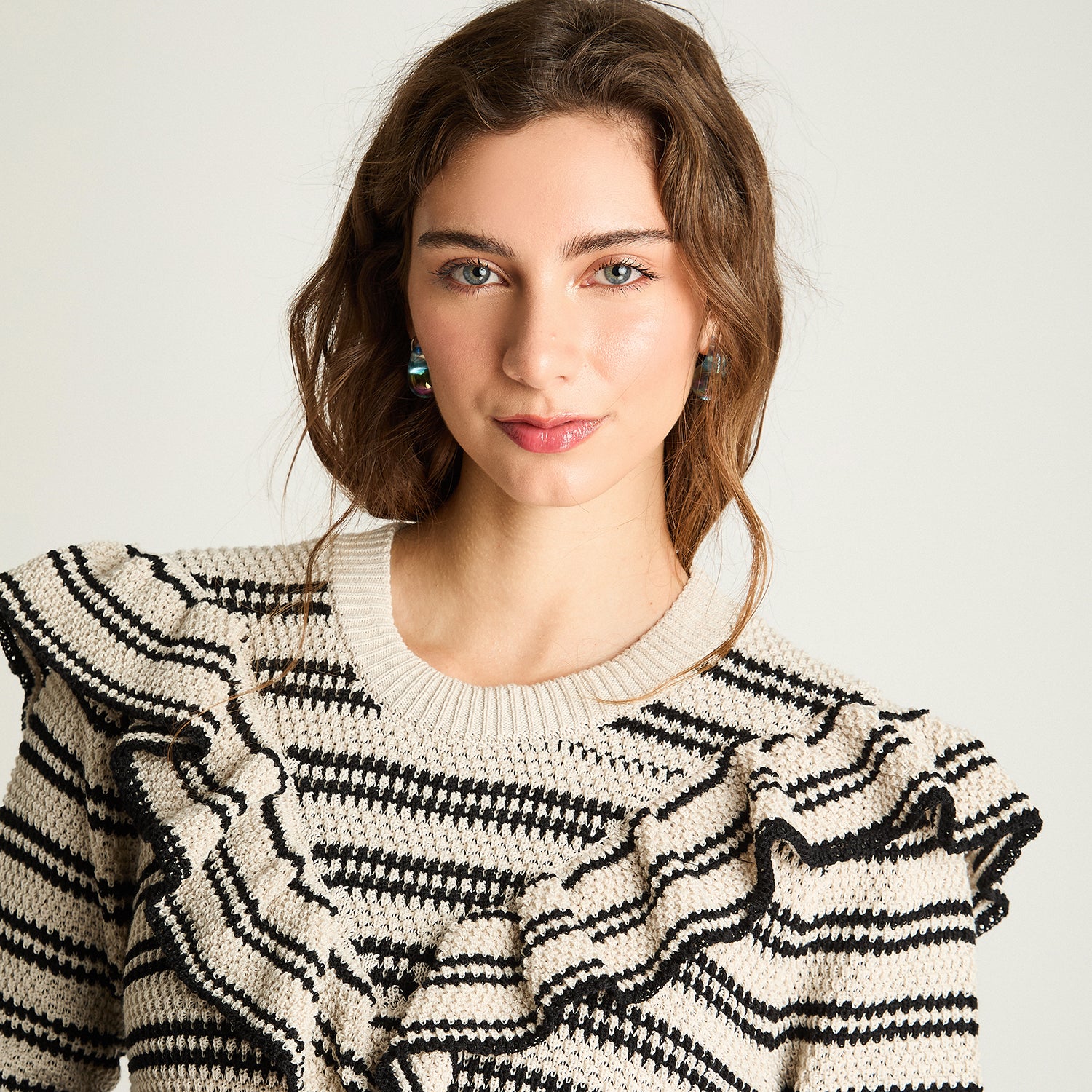 Sweater Manga Larga Vuelos Listado Beige Acuarela